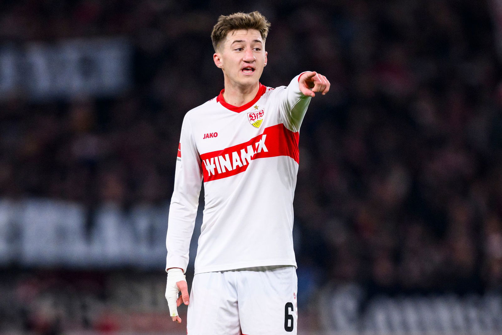 Angelo Stiller brachte den VfB Stuttgart im Test gegen Ajax Amsterdam in Führung.