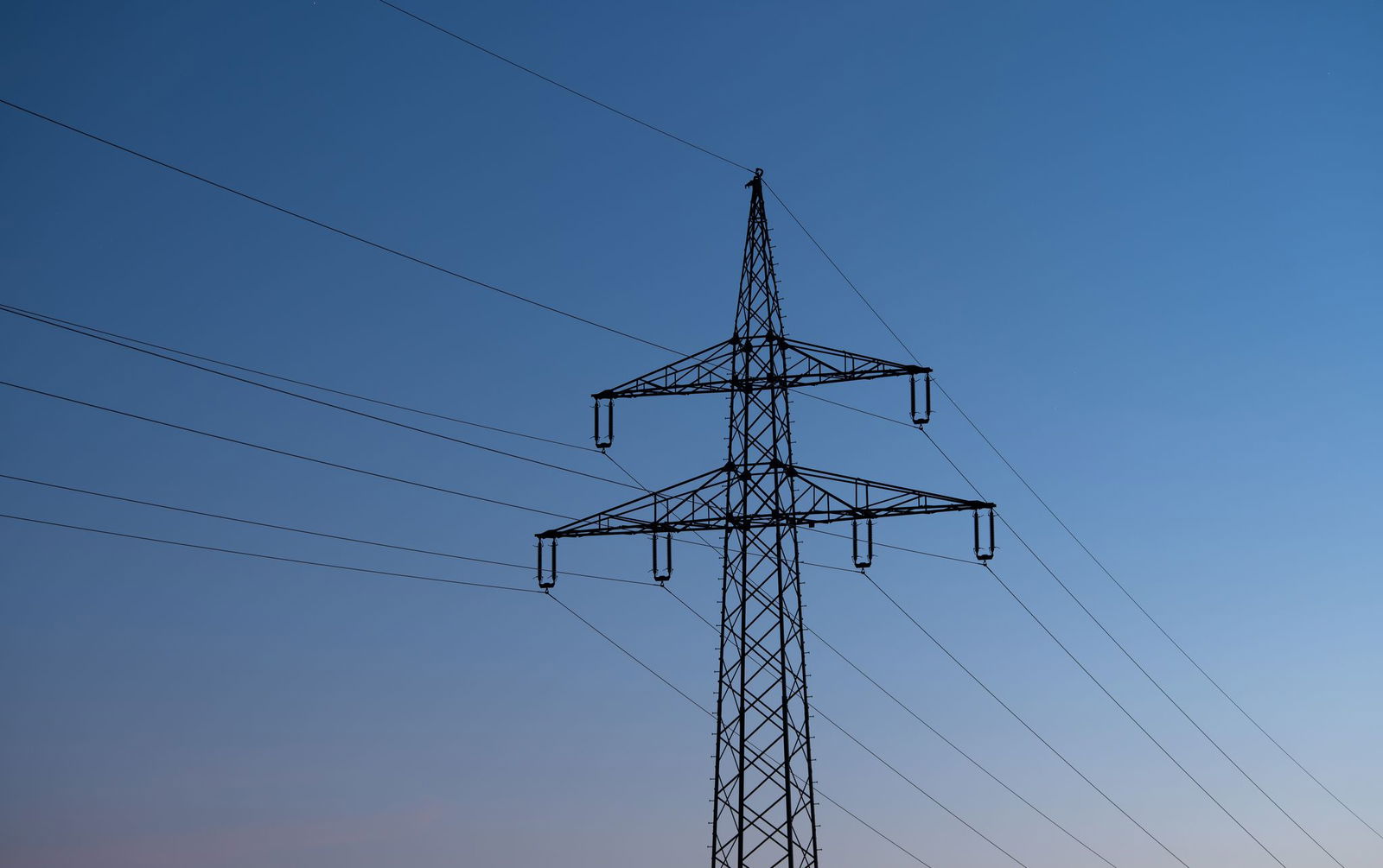 In Teilen Stuttgarts fehlte kurz der Strom. (Symbolbild)