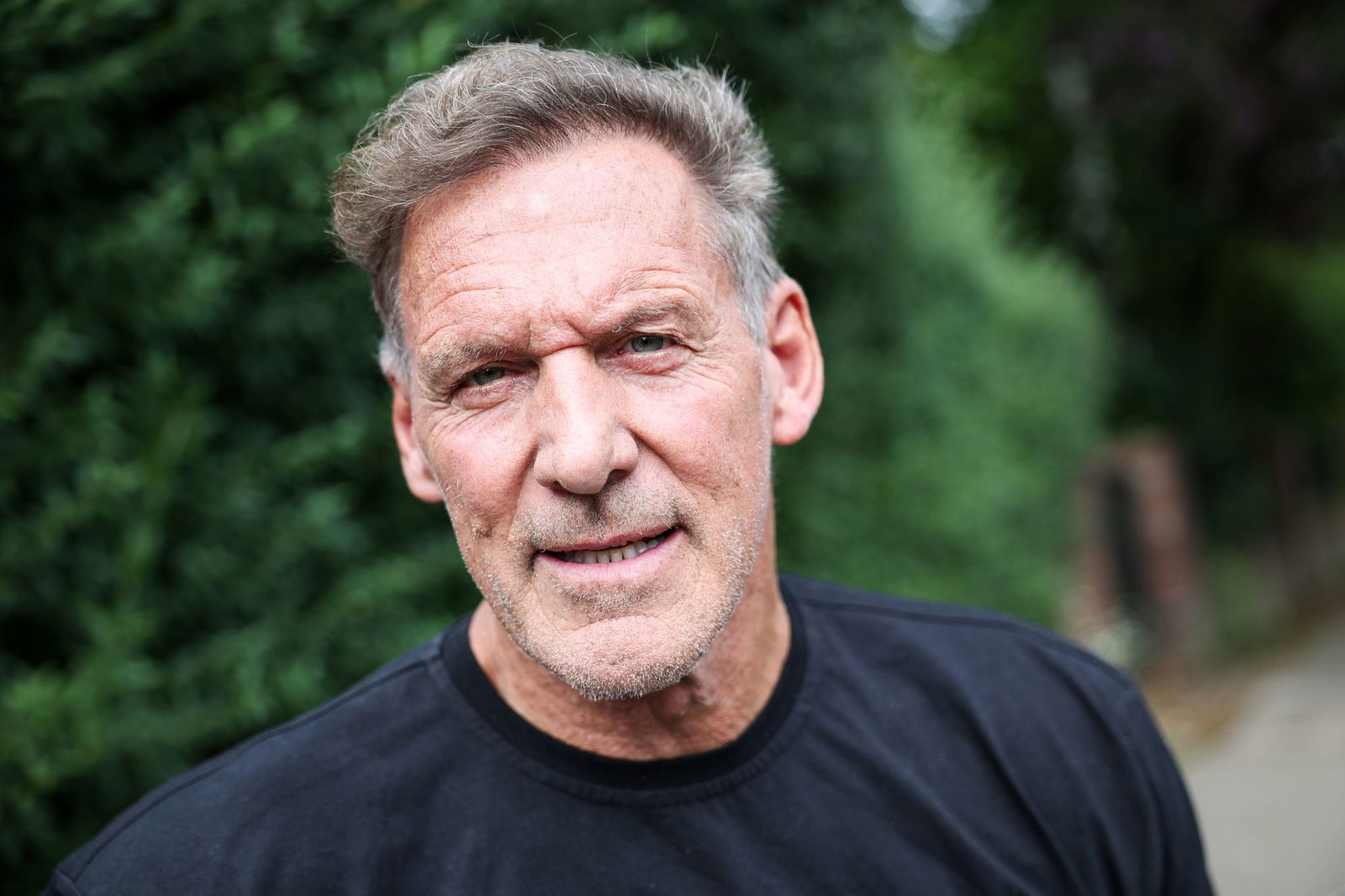 Der Schauspieler Ralf Moeller hatte sein Penthouse an der Küste vorsichtshalber verlassen und ist in einem Hotel untergekommen. (Archivbild)