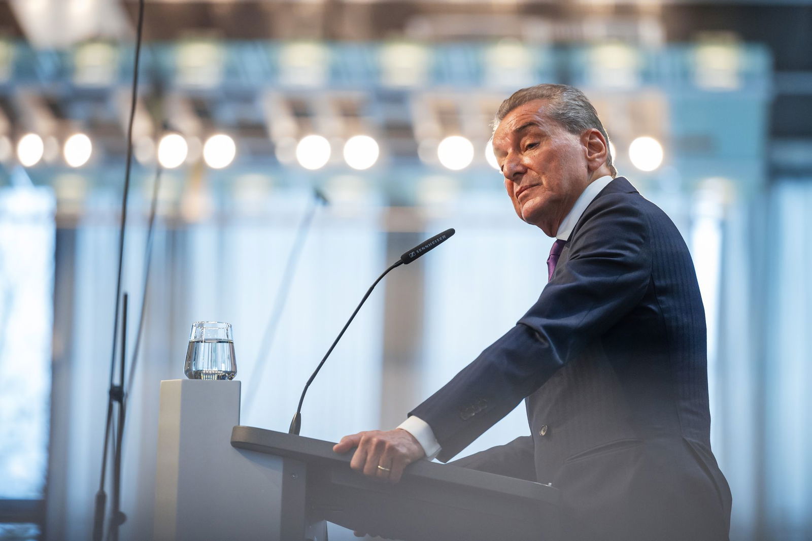 Bei der Rede von Friedman verließ der AfD-Fraktionschef Dörr den Raum 