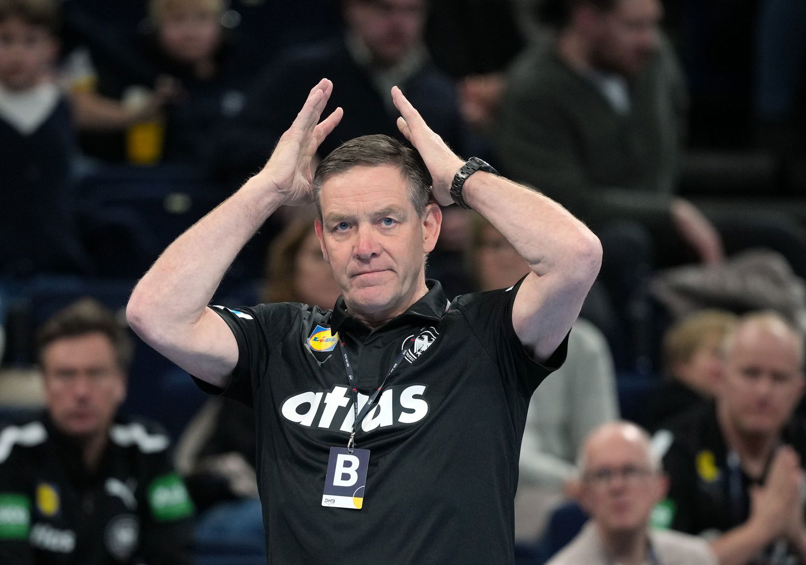 Alfred Gislason kann sich den instabilen Auftritt seines Teams nicht erklären. 