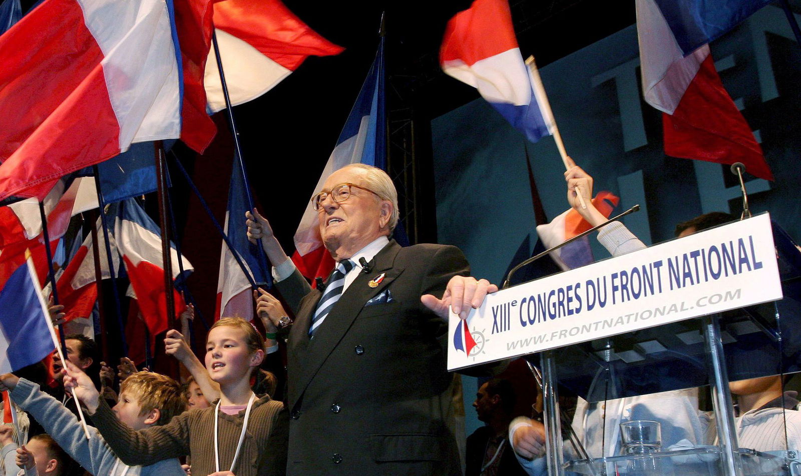 Le Pen machte die Partei Front National zur politisch bedeutsamen Kraft. (Archivbild)
