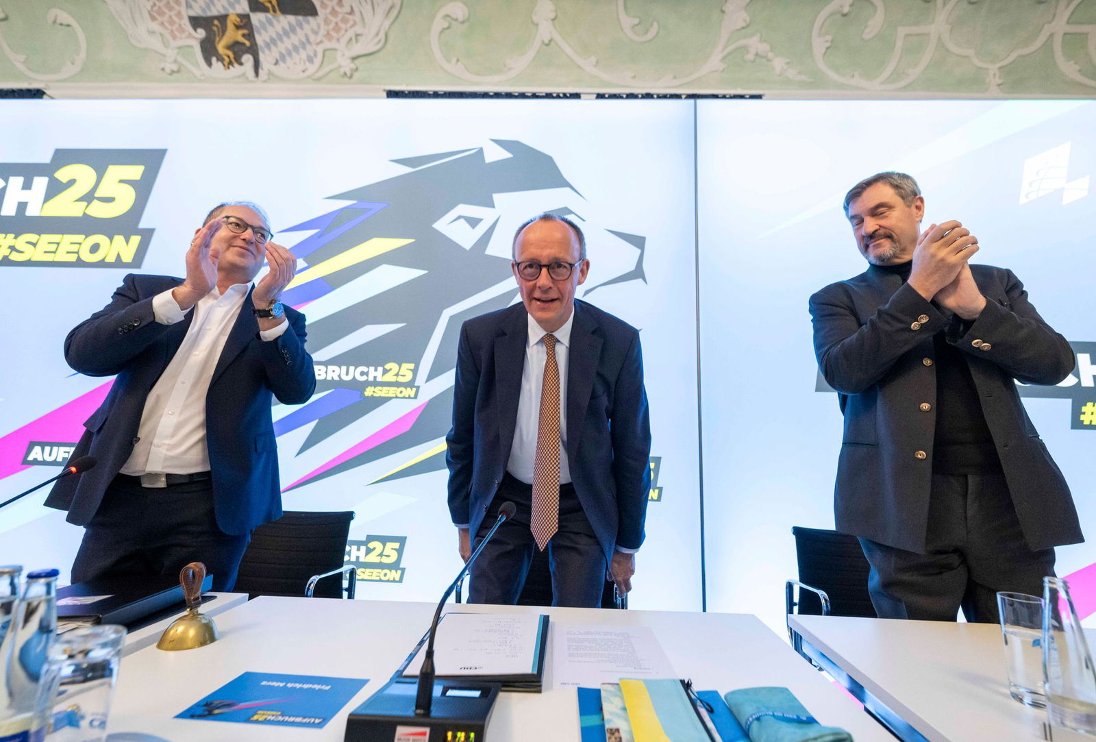 Spitzen von CDU und CSU demonstrieren zum Wahlkampfauftakt Geschlossenheit.