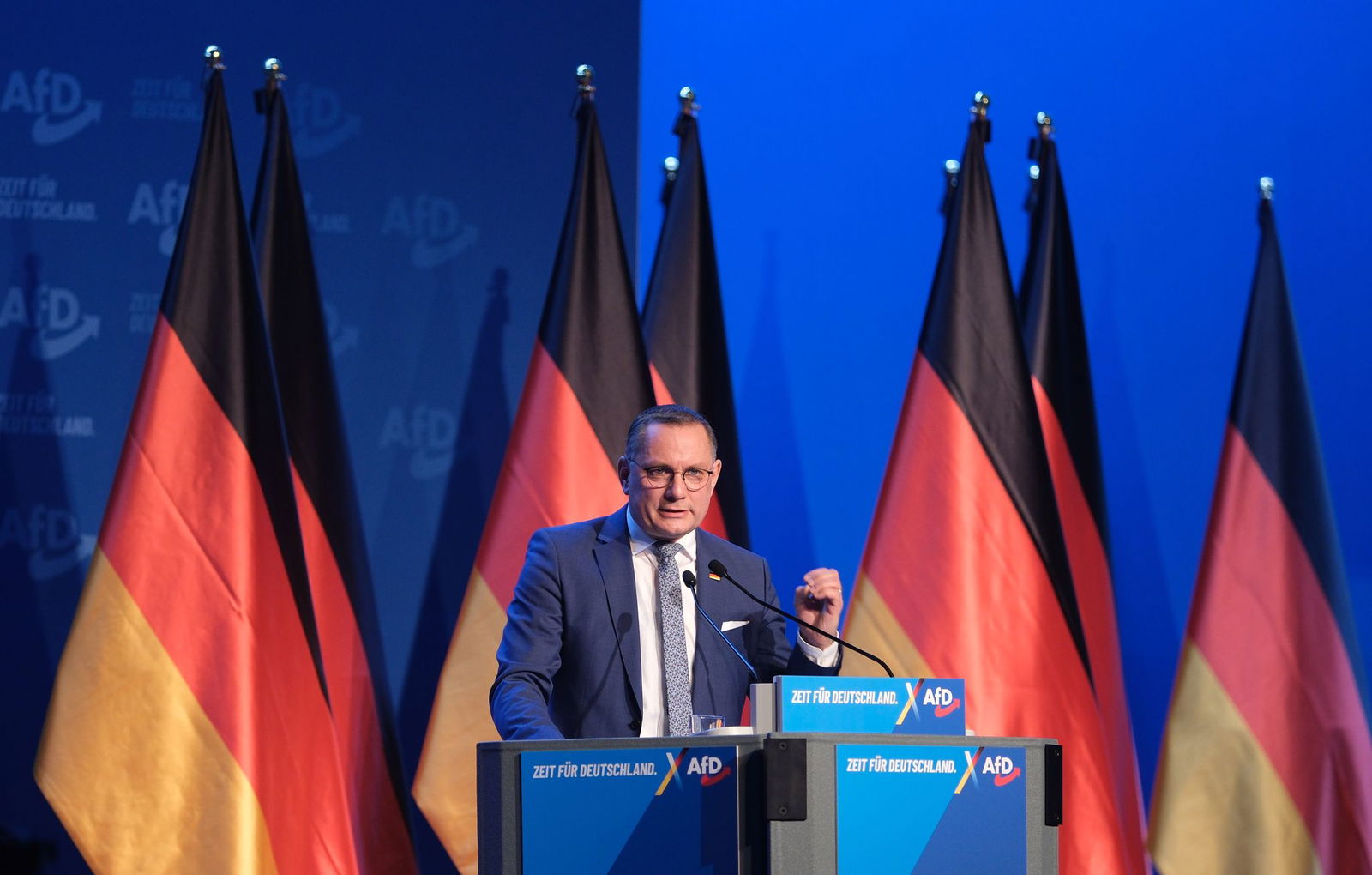 «Tino, Tino»-Rufe für AfD-Co-Chef Chrupalla. Als Ziel für die Bundestagswahl gibt er aus, mindestens zweitstärkste Kraft zu werden.