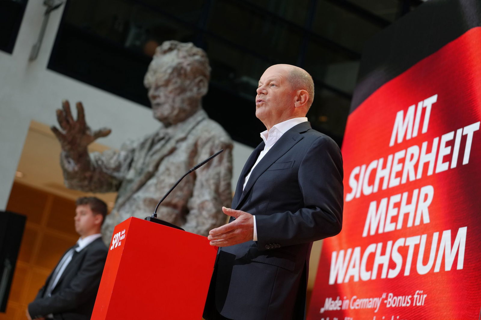 Scholz weist Spekulationen über Moskau-Reise zu