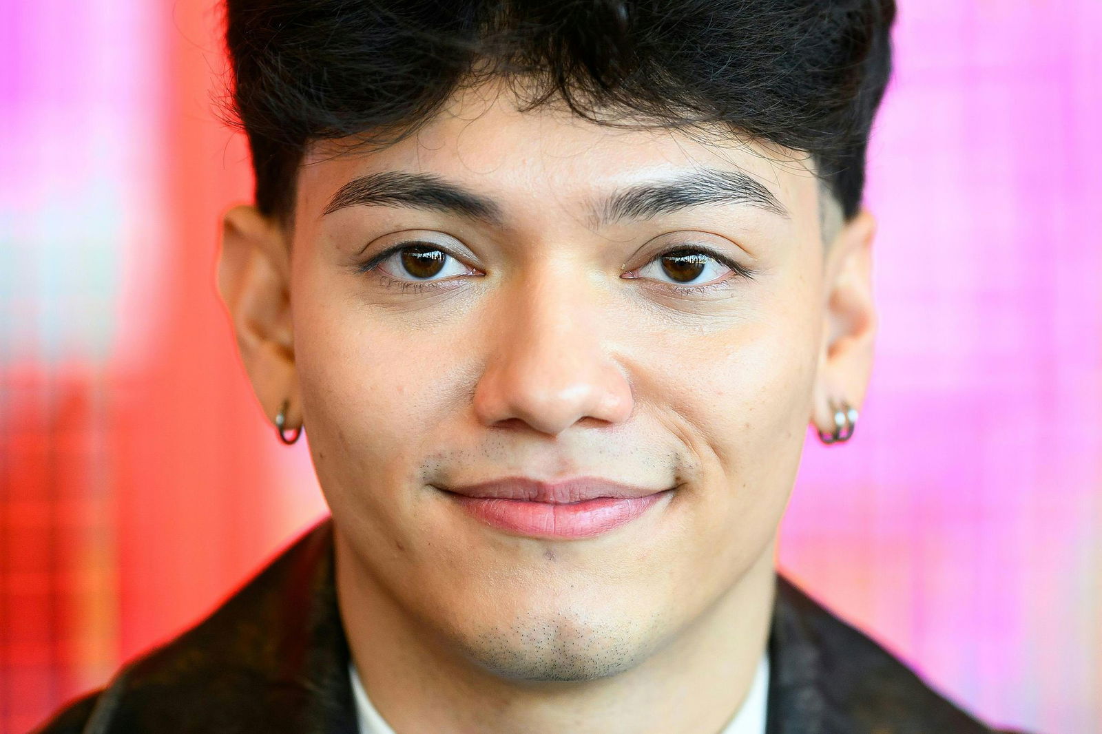 JJ hat unter anderem bei «The Voice UK» Show-Erfahrung gesammelt.
