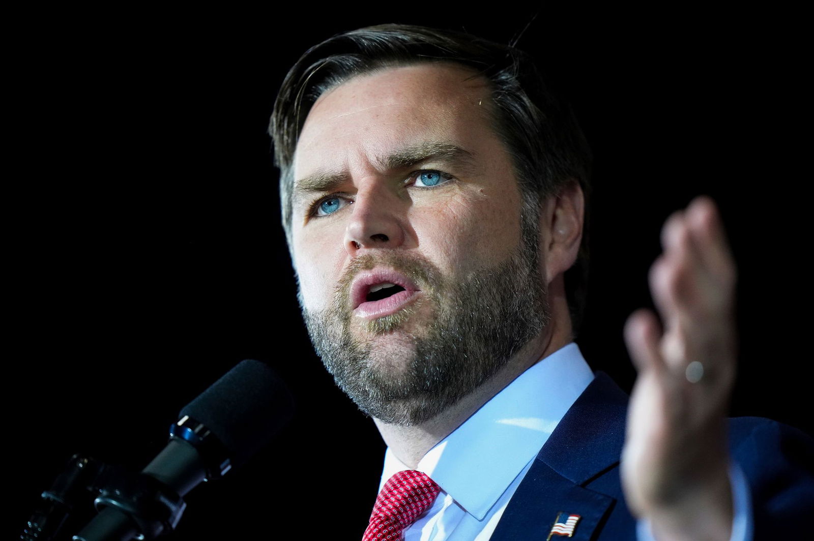 J.D. Vance kommt aus ärmlichen Verhältnissen. (Archivbild)