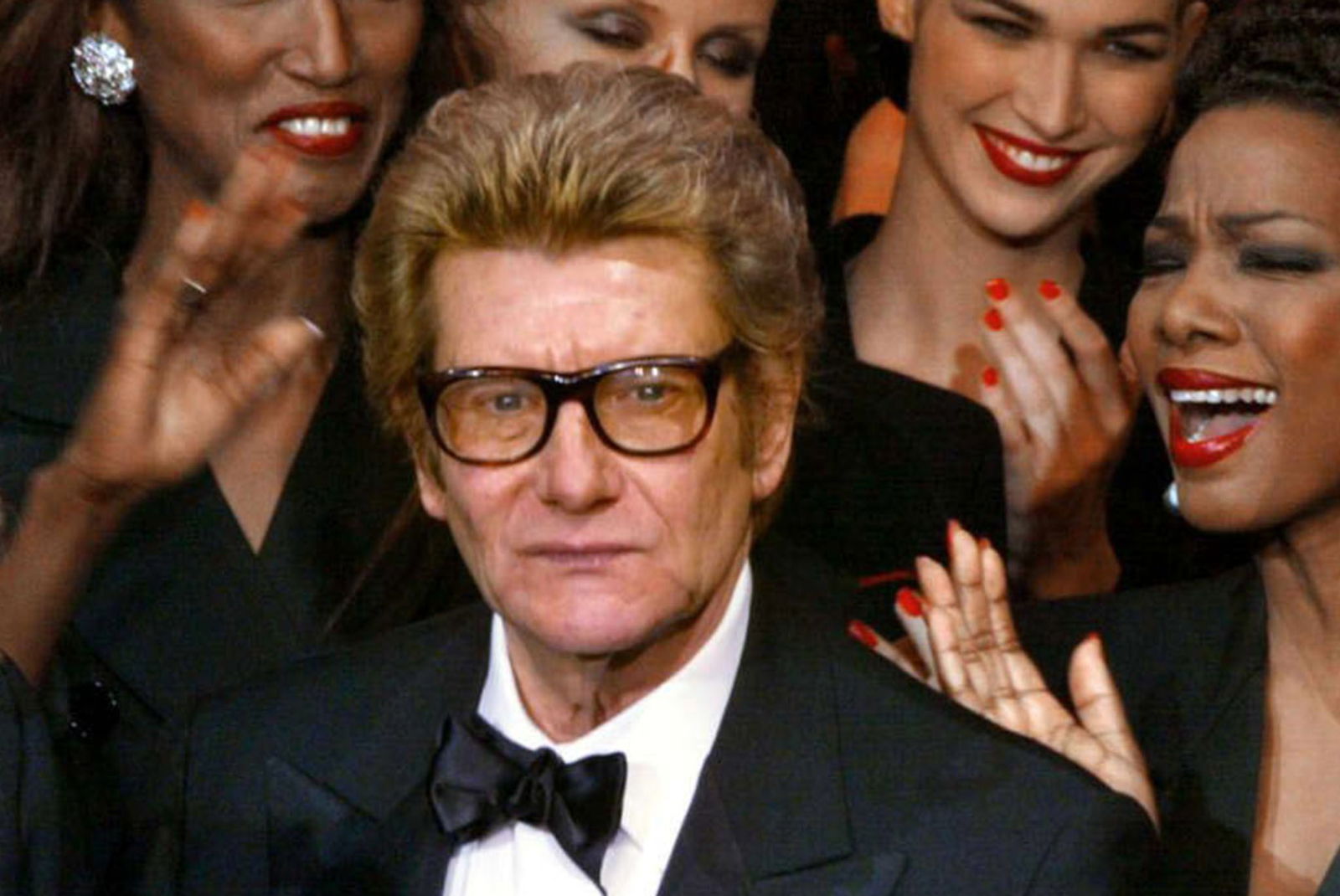 Unter den Kunstwerken finden sich Arbeiten von Andy Warhol und Helmut Newton. (Archivbild)