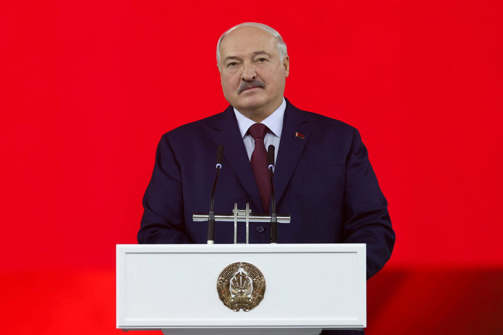 In Belarus will sich Machthaber Alexander Lukaschenko nach mehr als 30 Jahren an der Macht zum siebten Mal zum Präsidenten wählen lassen.