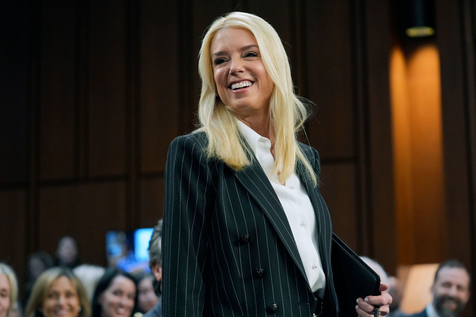 Pam Bondi soll das US-Justizministerium leiten. (Archivbild)