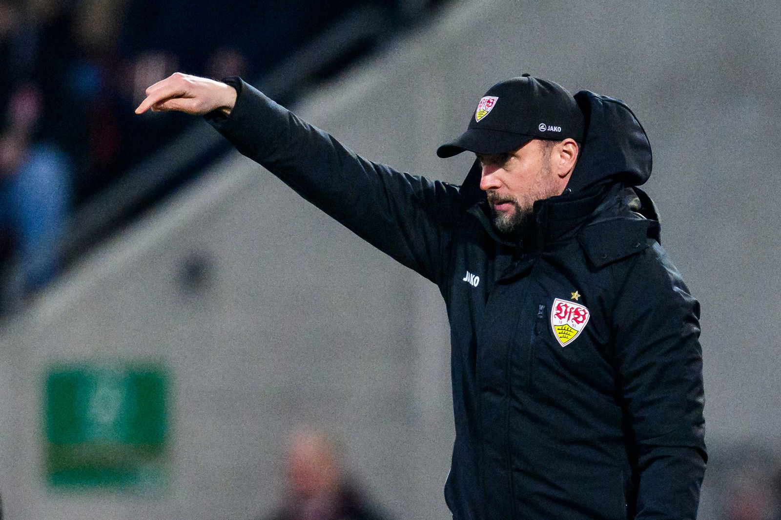 Sebastian Hoeneß strebt mit dem VfB Stuttgart den dritten Sieg im dritten Spiel nach der Winterpause an. 