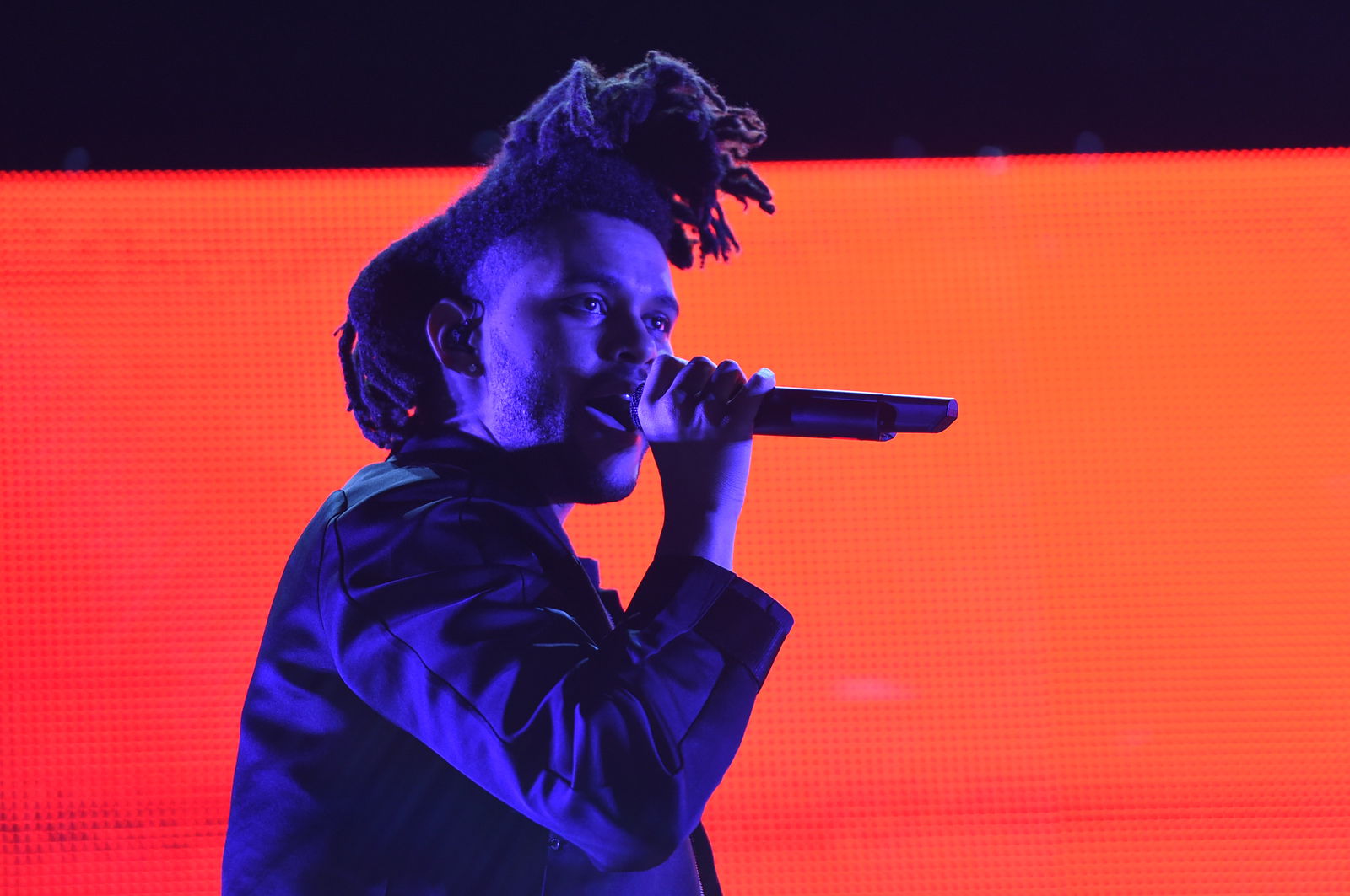 The Weeknd 2015 beim Coachella Festival - mit dieser Frisur wurde der Musiker einst berühmt