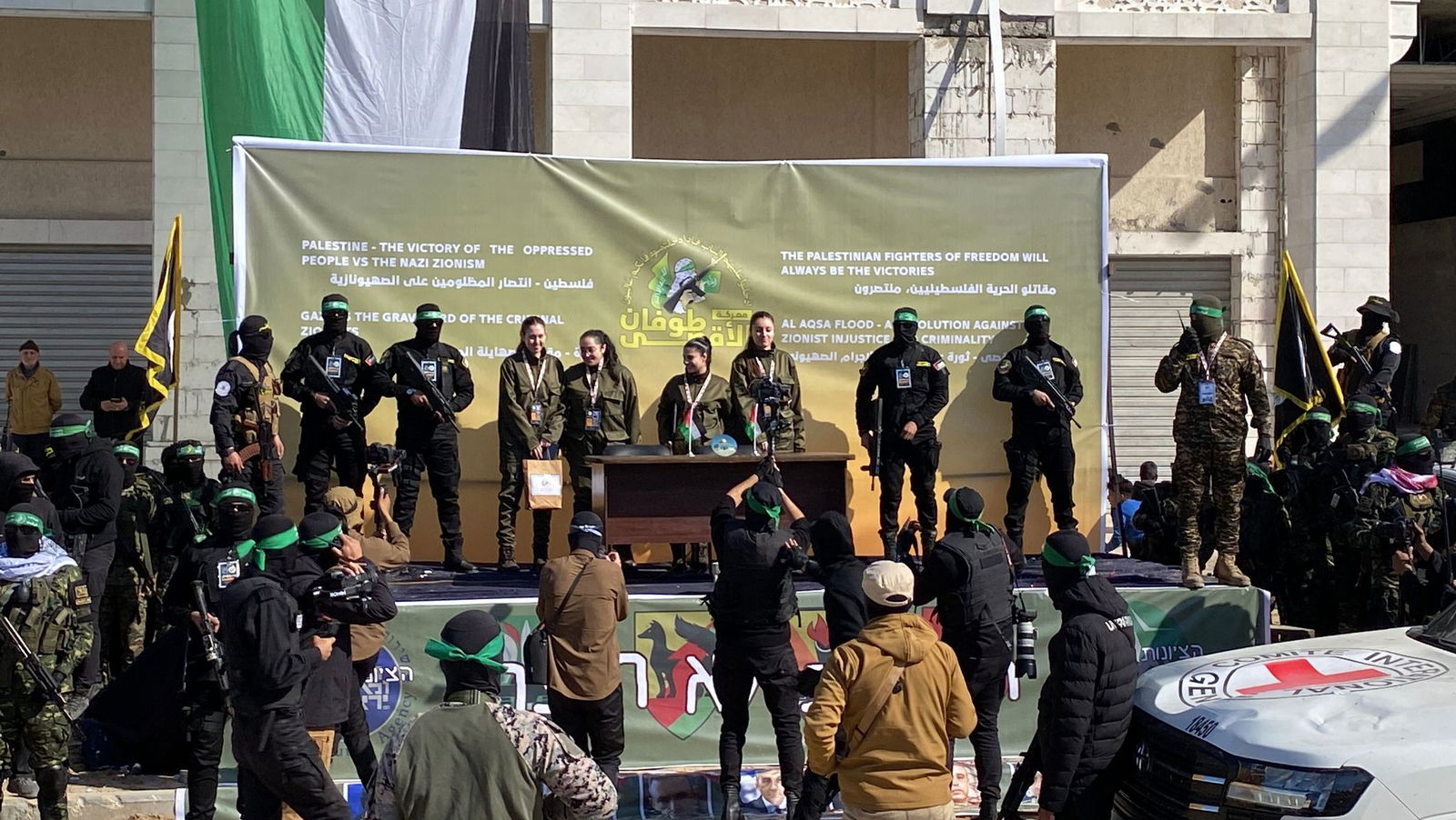 Israel wirft der Hamas einen Verstoß gegen den Geisel-Deal vor.   