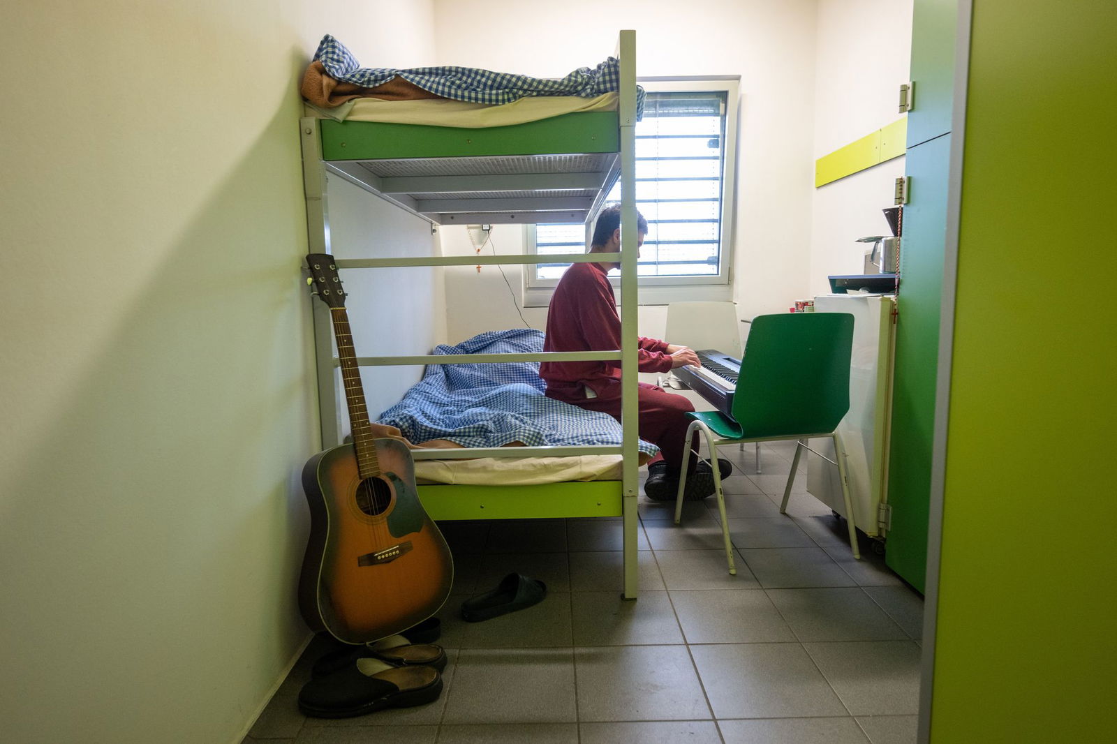 Die Musik lenkt den Gefangenen vom Gefängnisalltag ab. (Archivbild)