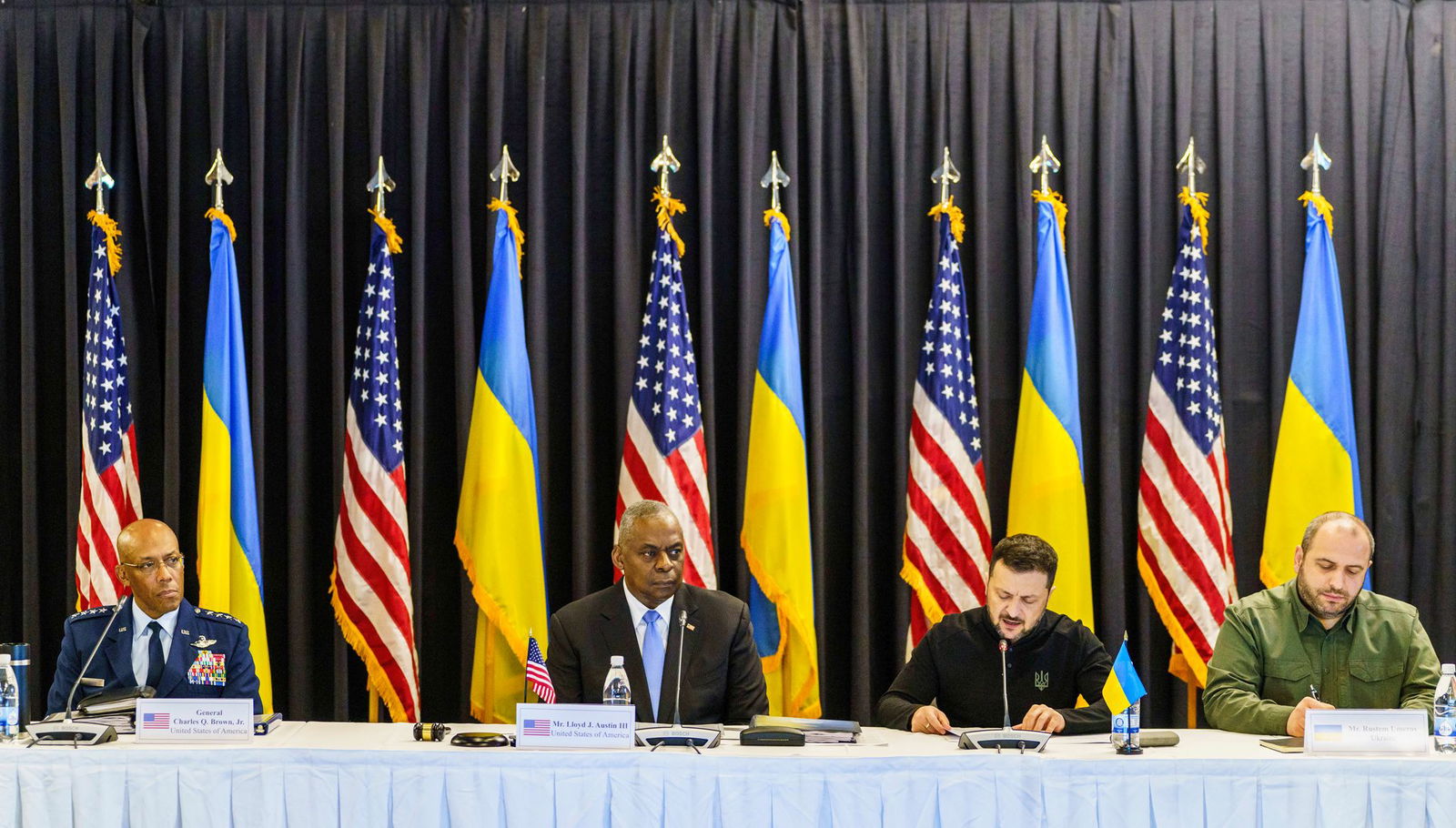 Die USA haben nach eigenen Angaben der Ukraine Militärhilfen von fast 65 Milliarden US-Dollar gegeben. (Archivbild)