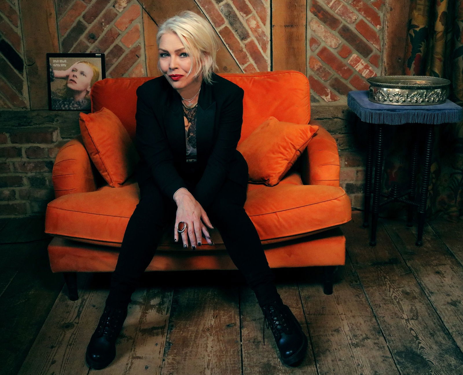 Auf ihrem neuen Studioalbum «Closer» kehrt Wilde musikalisch in das Jahrzehnt ihrer größten Erfolge zurück.