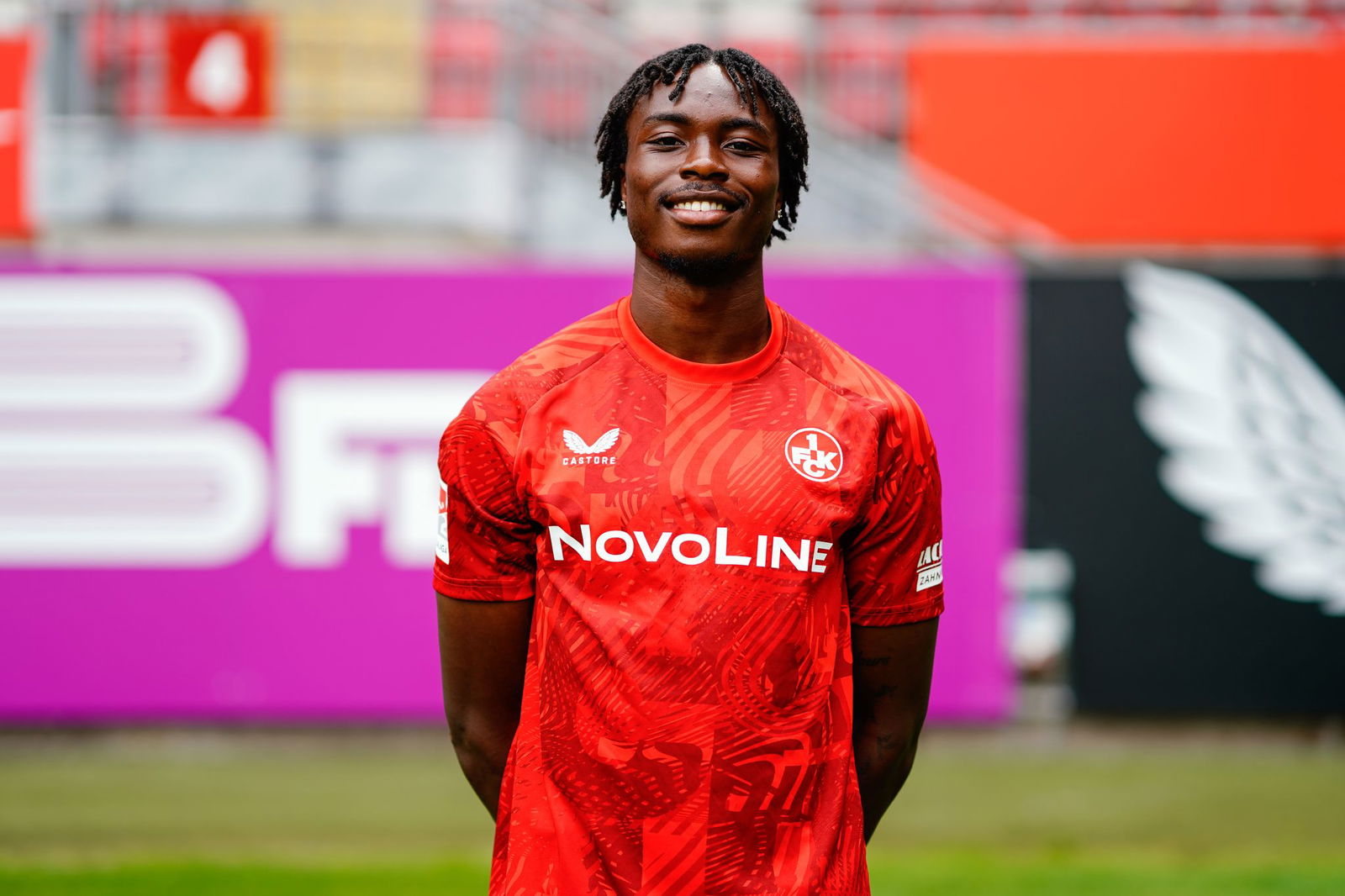 Dickson Abiama wechselt auf Leihbasis vom 1. FC Kaiserslautern zum TSV 1860 München.