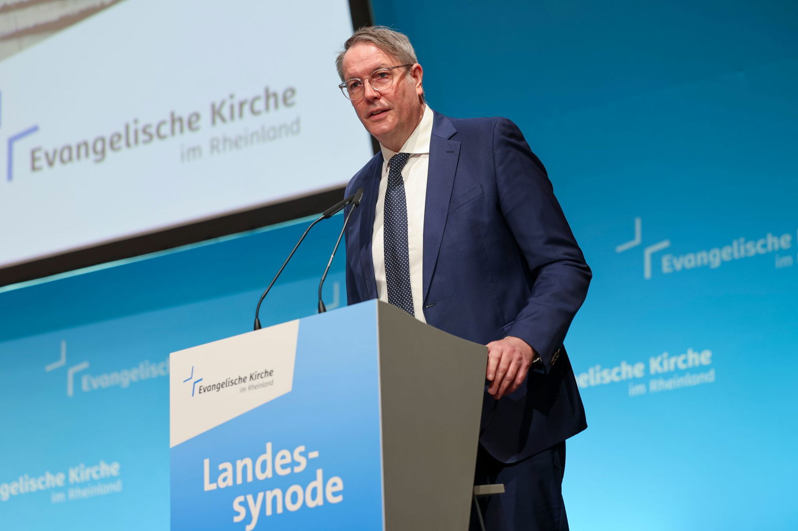 Der rheinland-pfälzische Ministerpräsident Alexander Schweitzer (SPD) warnt vor einer Zusammenarbeit mit der AfD