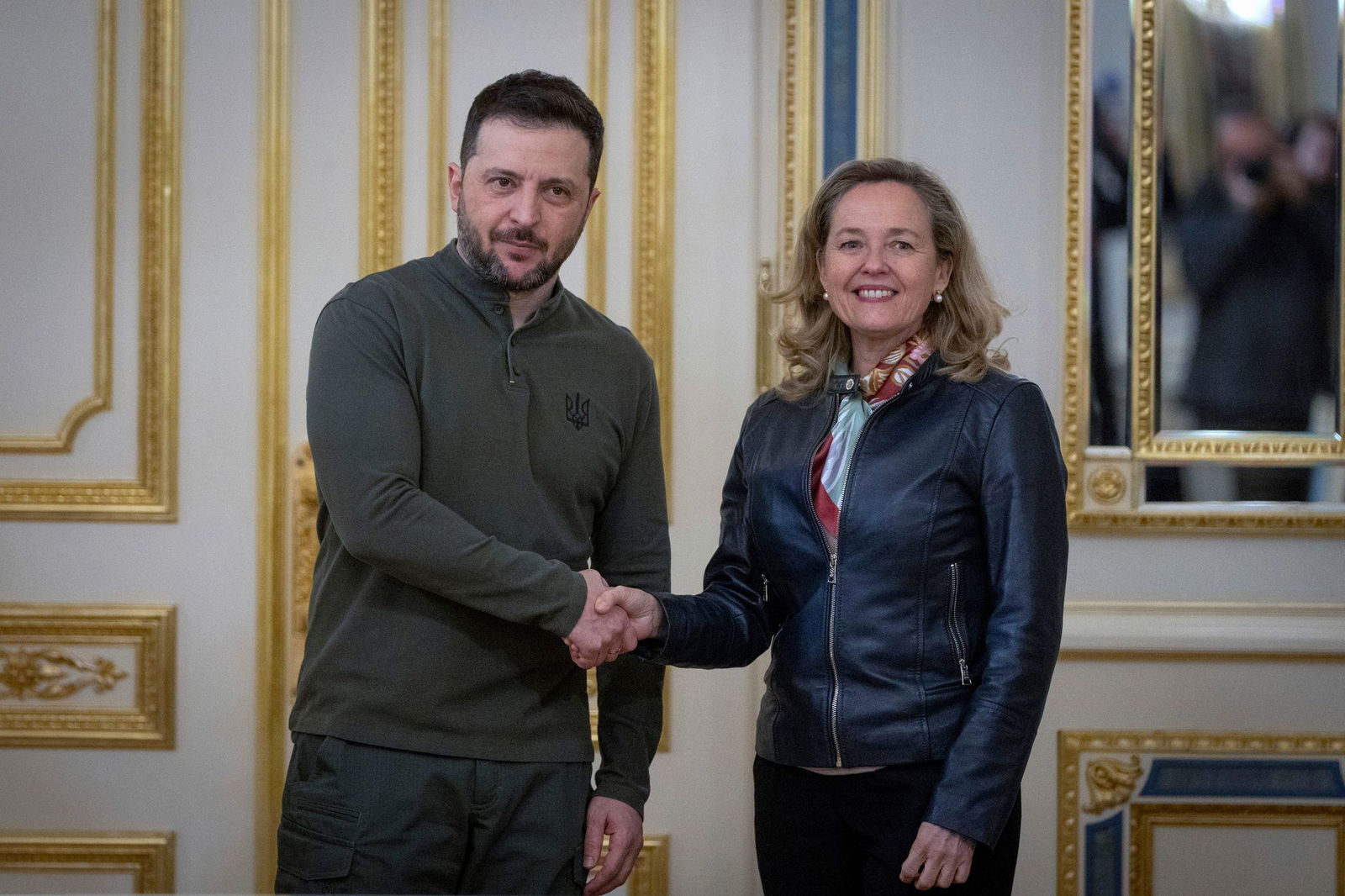 Bei ihrem Aufenthalt in der ukrainischen Hauptstadt Kiew unterzeichnete die Präsidentin der Europäischen Investitionsbank, Nadia Calvino, mehrere Investitionsabkommen in Millionenhöhe.