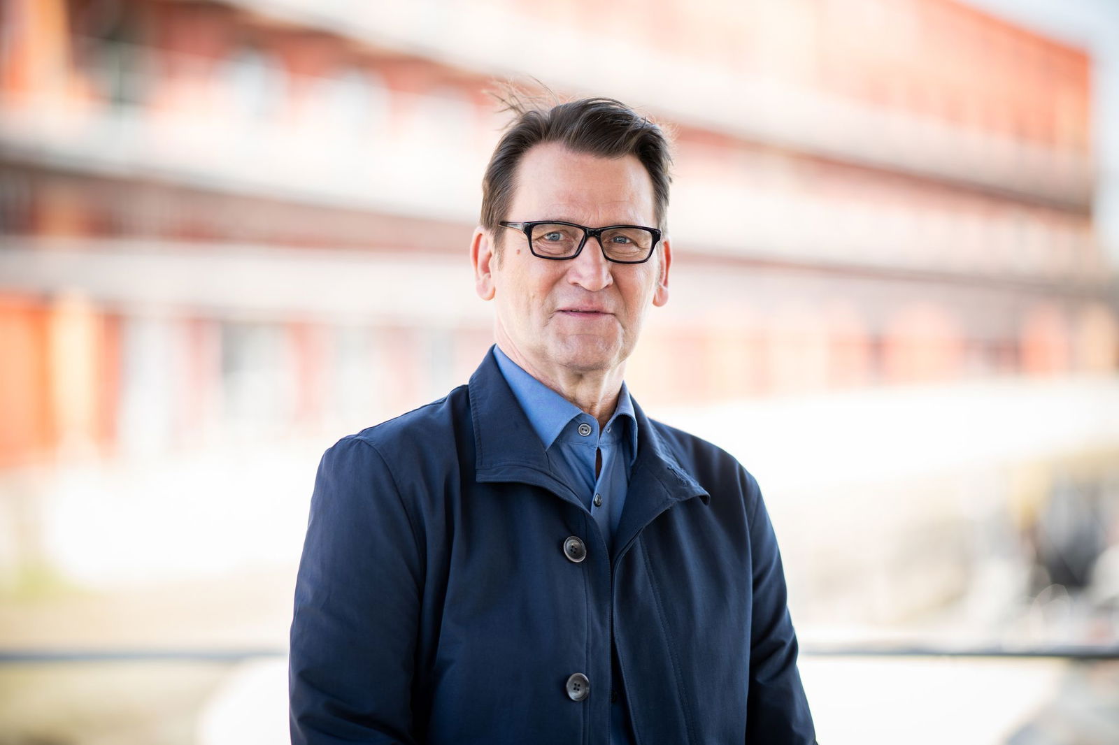 Sekttrinken auf der Berlinale hat Ingo Naujoks bislang noch keinen neuen Job gebracht. (Archivbild)