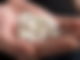 Verschiedene Tabletten in einer Hand