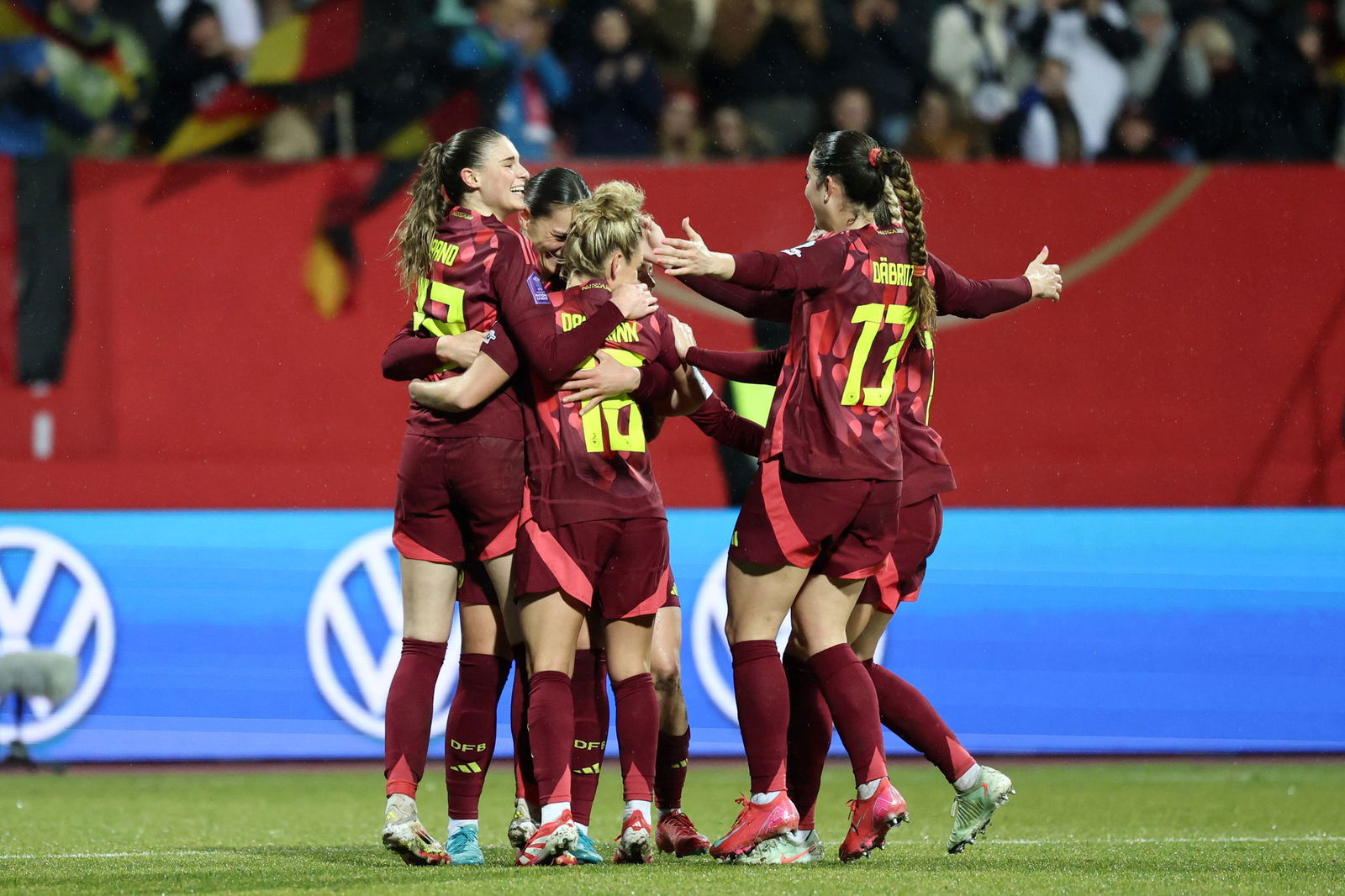 DFB-Jubel über einen klaren Sieg. 