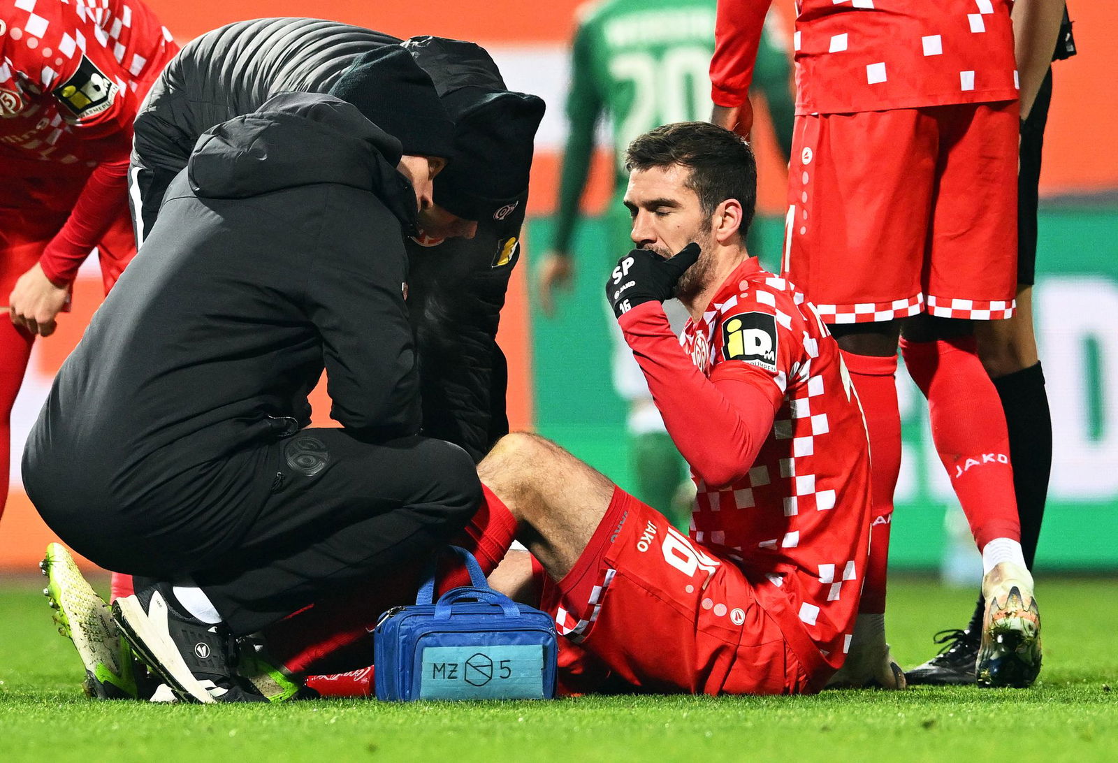 Stefan Bell wird dem FSV Mainz 05 wegen einer Oberschenkelverletzung wochenlang fehlen.