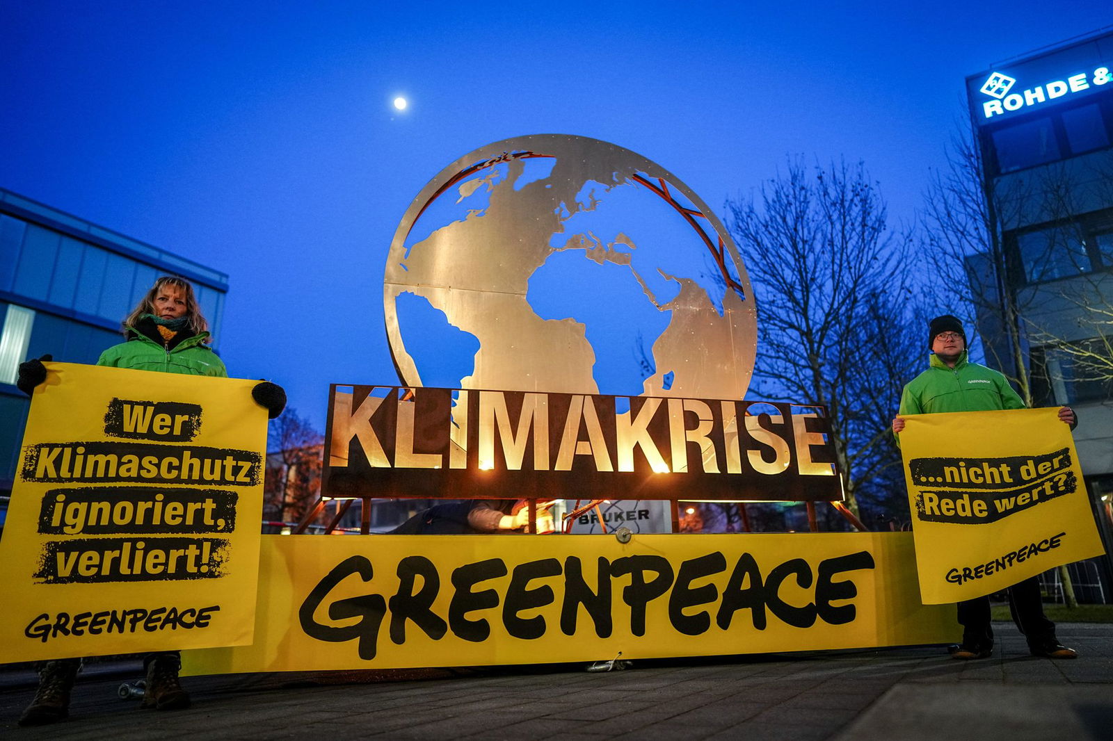 Greenpeace fordert von Merz, an Heizungsgesetz und Verbrenner-Aus festzuhalten. 
