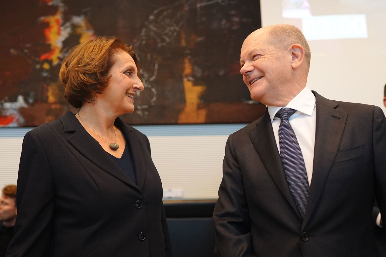 Britta Ernst begleitet ihren Mann, Kanzler Olaf Scholz, auch auf Terminen - legt aber Wert darauf, dass sie ein eigenes Leben hat (Archivbild). 