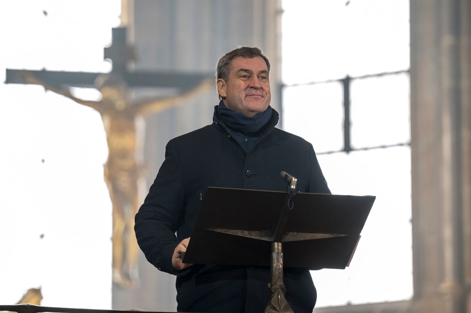 Markus Söder bei einem kirchlichen Anlass - nämlich bei der Amtseinführung des Bamberger Erzbischofs Gössl. (Archivbild)