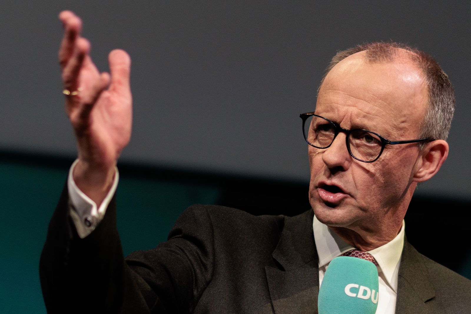 «Wir müssen jetzt Prioritäten neu ordnen», sagt Friedrich Merz. 