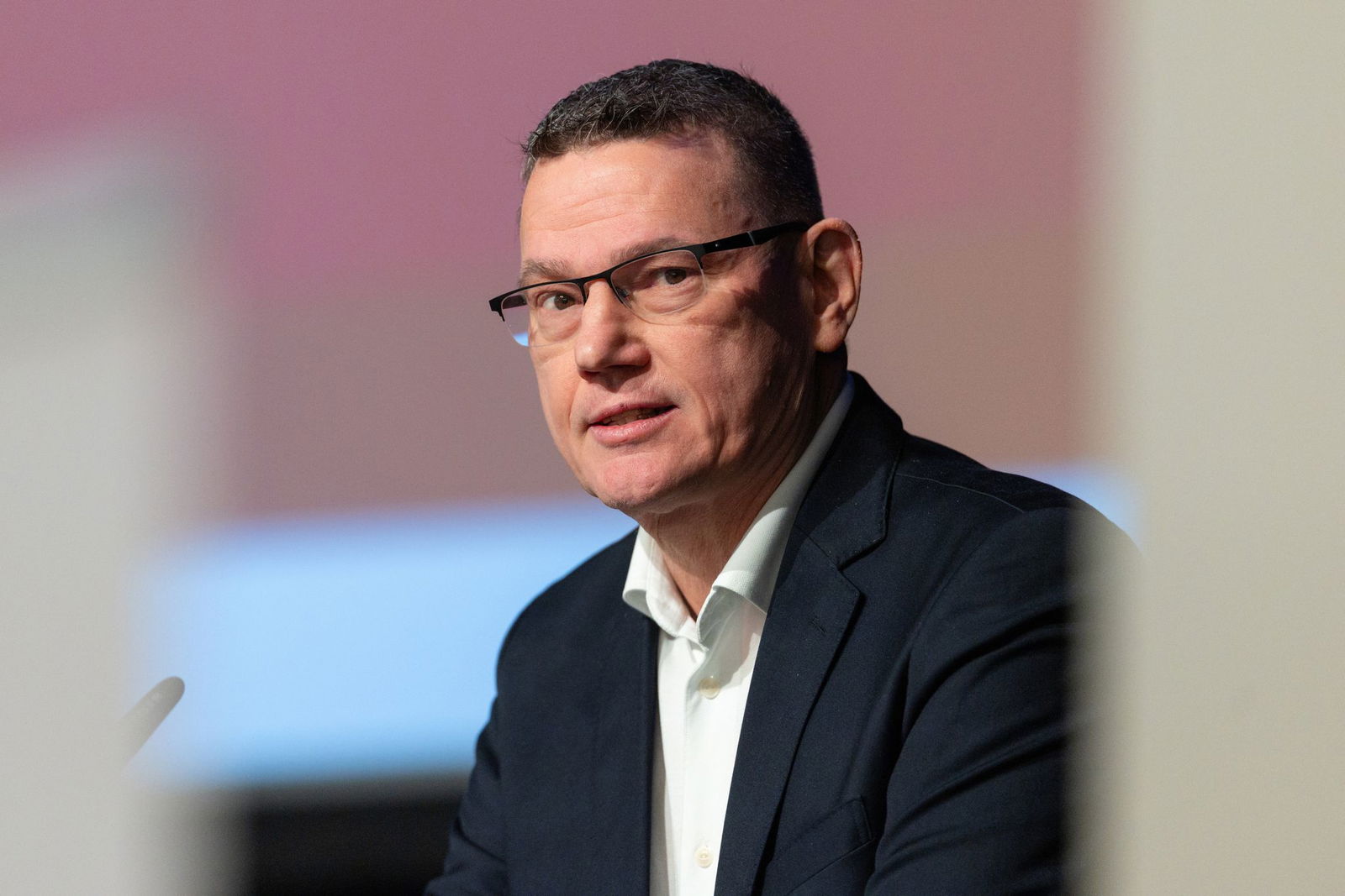 Ralph Suikat ist selbst Millionär und plädiert für eine höhere Besteuerung von Millionen- und Milliardenvermögen. (Archivbild)