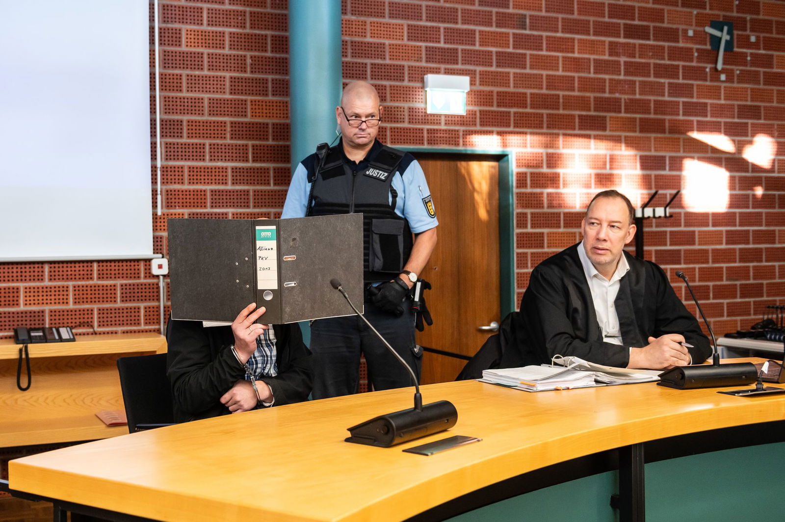 Die Staatsanwaltschaft fordert eine Verurteilung wegen Mordes. (Archivbild)