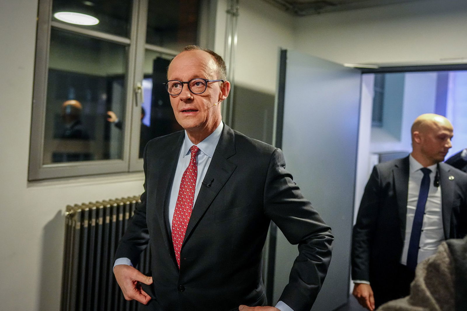 In der «Wahlarena» werden die Kanzlerkandidaten nacheinander befragt. Friedrich Merz von der Union ist zuerst an der Reihe.