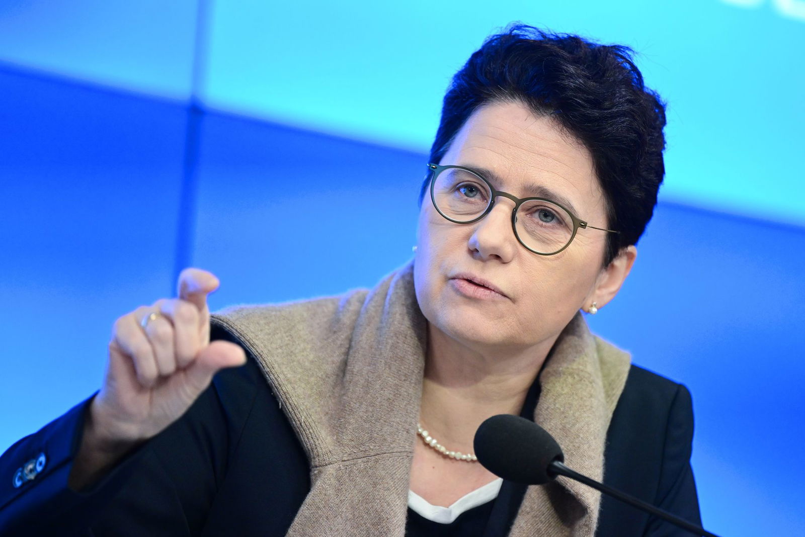 Baden-Württembergs Justizministerin Marion Gentges (CDU) will die Strafmündigkeit wissenschaftlich untersuchen lassen. (Archivbild)