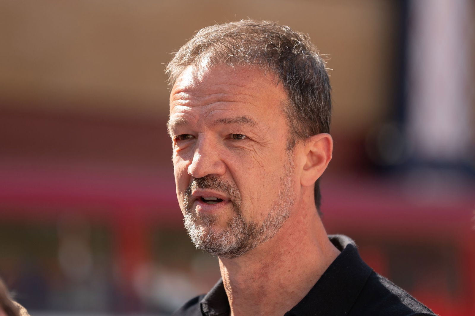 Fredi Bobic bezeichnet die Stuttgarter Auswärtspartie in Dortmund als «Sechs-Punkte-Spiel» um die Plätze für die Champions League.