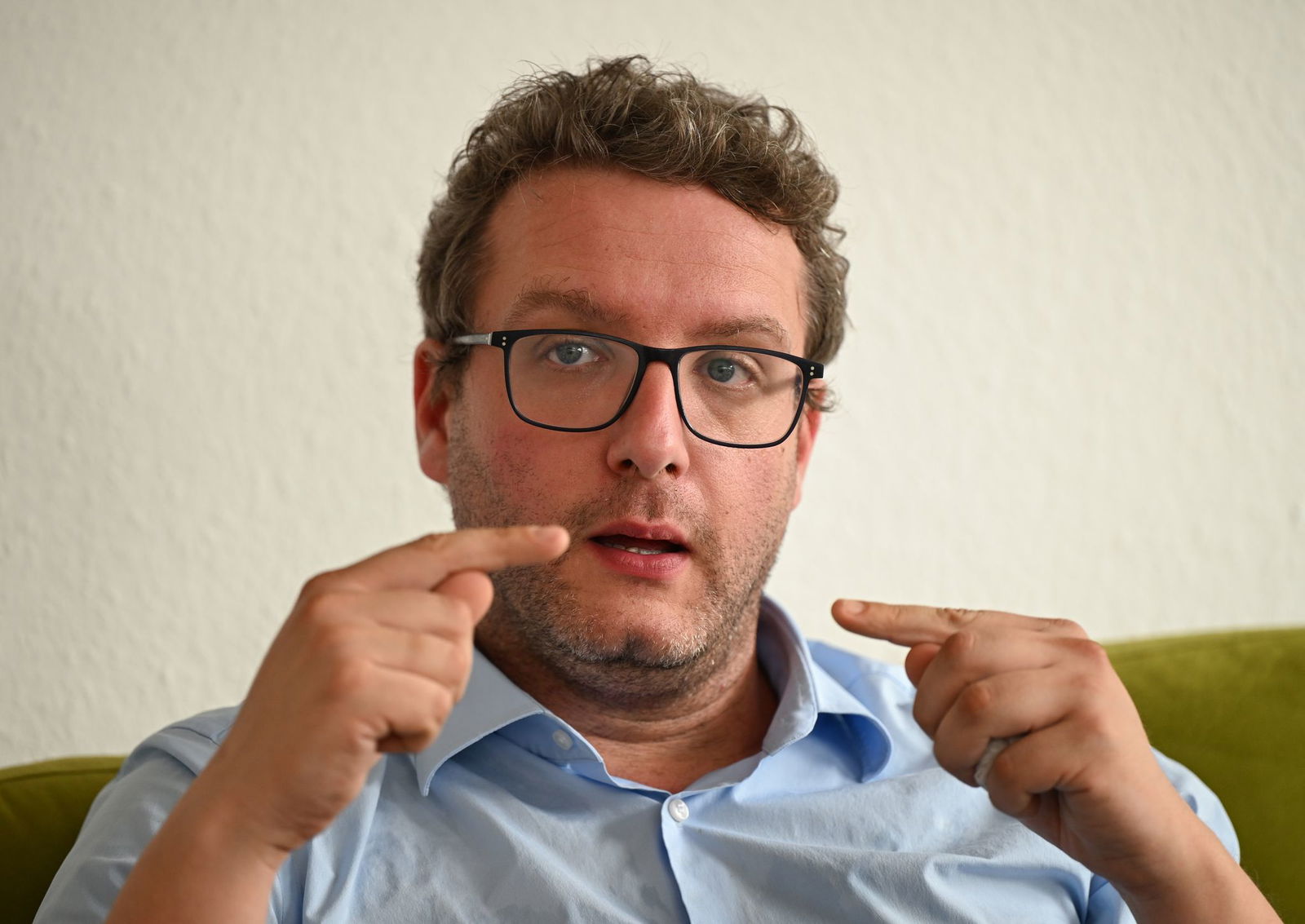 Der Queer-Beauftragten der Landesregierung macht sich für eine bundesweite Dunkelfeldstudie stark. (Archivbild)