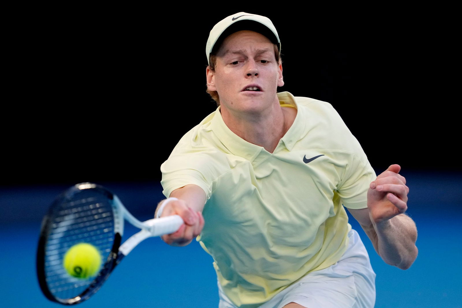 Jannik Sinner wird wegen eines Verstoßes gegen die Anti-Doping-Regeln drei Monate gesperrt.