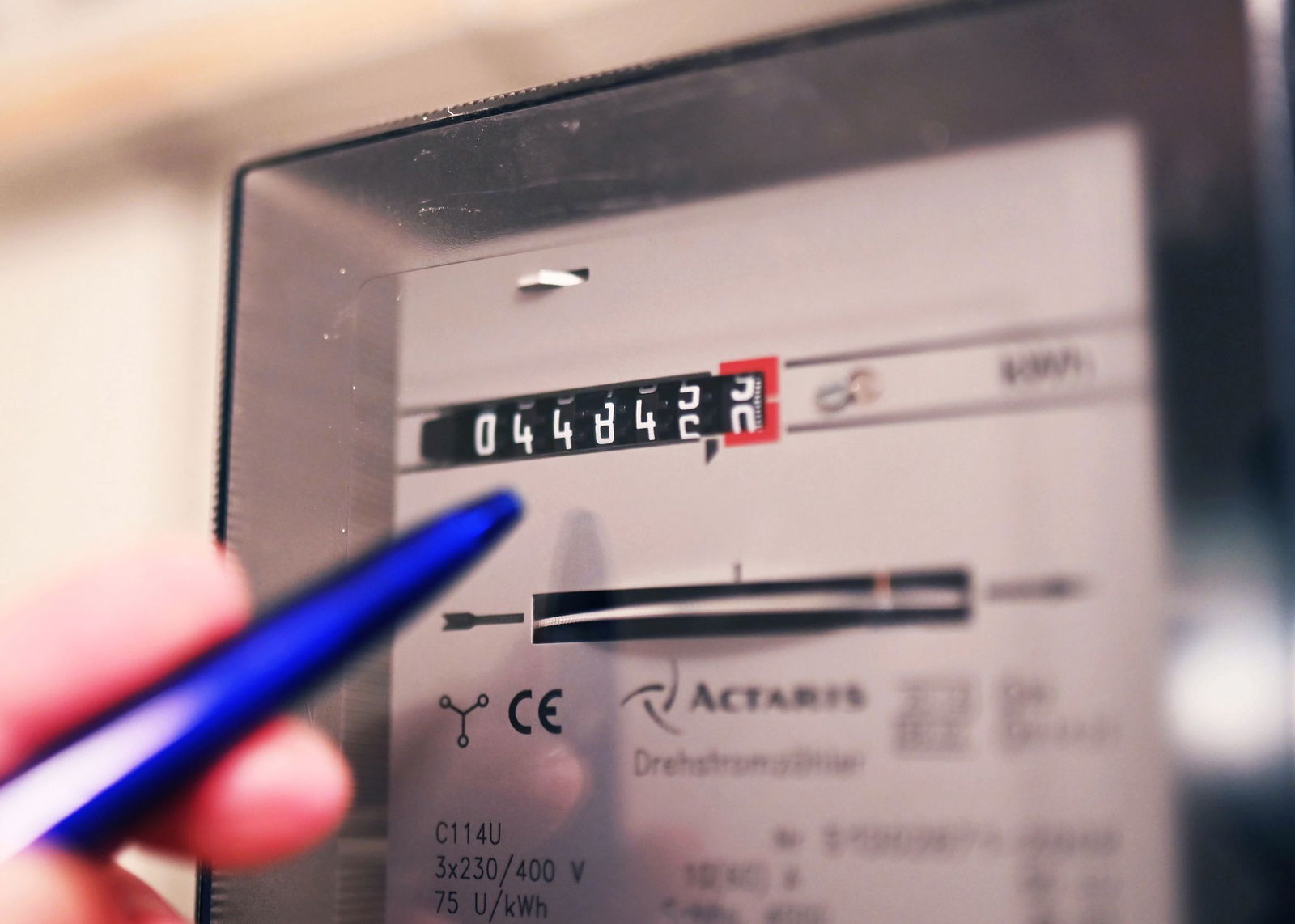 EnBW senkt den Strompreis zum 1. April. (Symbolbild)