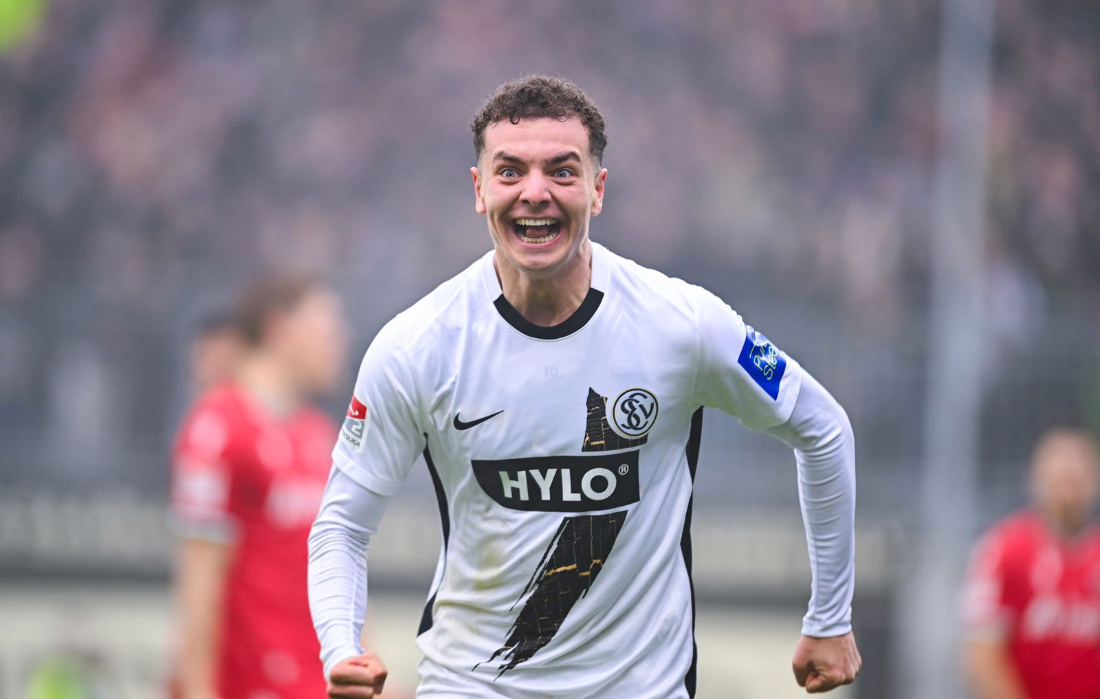 Fisnik Asllani bleibt bis zum Sommer bei der SV Elversberg.