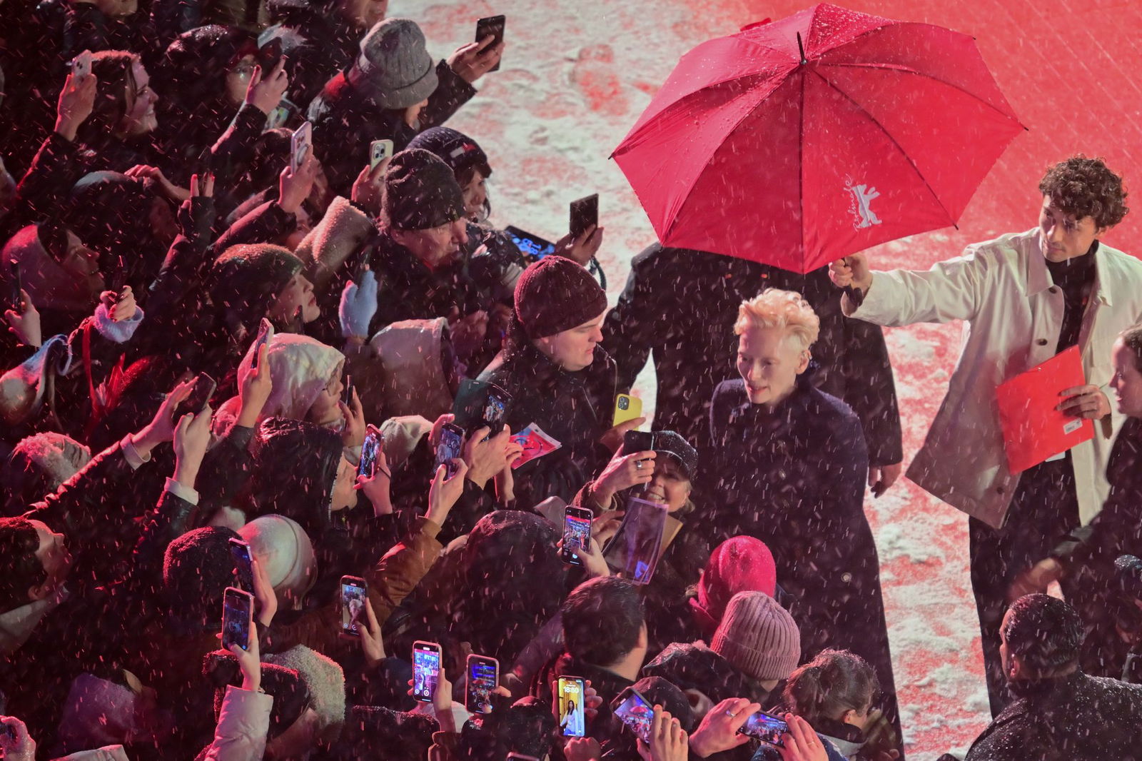 Im Schnee von Fans gefeiert: Tilda Swinton.