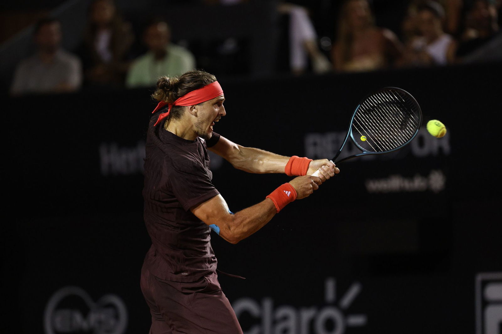 Der Hamburger steht zum sechsten Mal in Folge im Viertelfinale eines Sandplatz-Turniers.