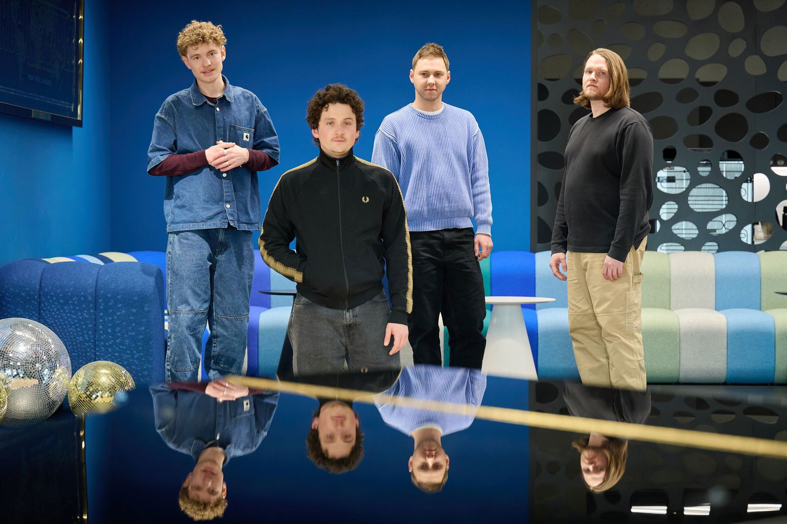 Die markante Stimme des Leadsängers Vincent Waizenegger (2.v.l0.) steht im Fokus. (Archivbild)