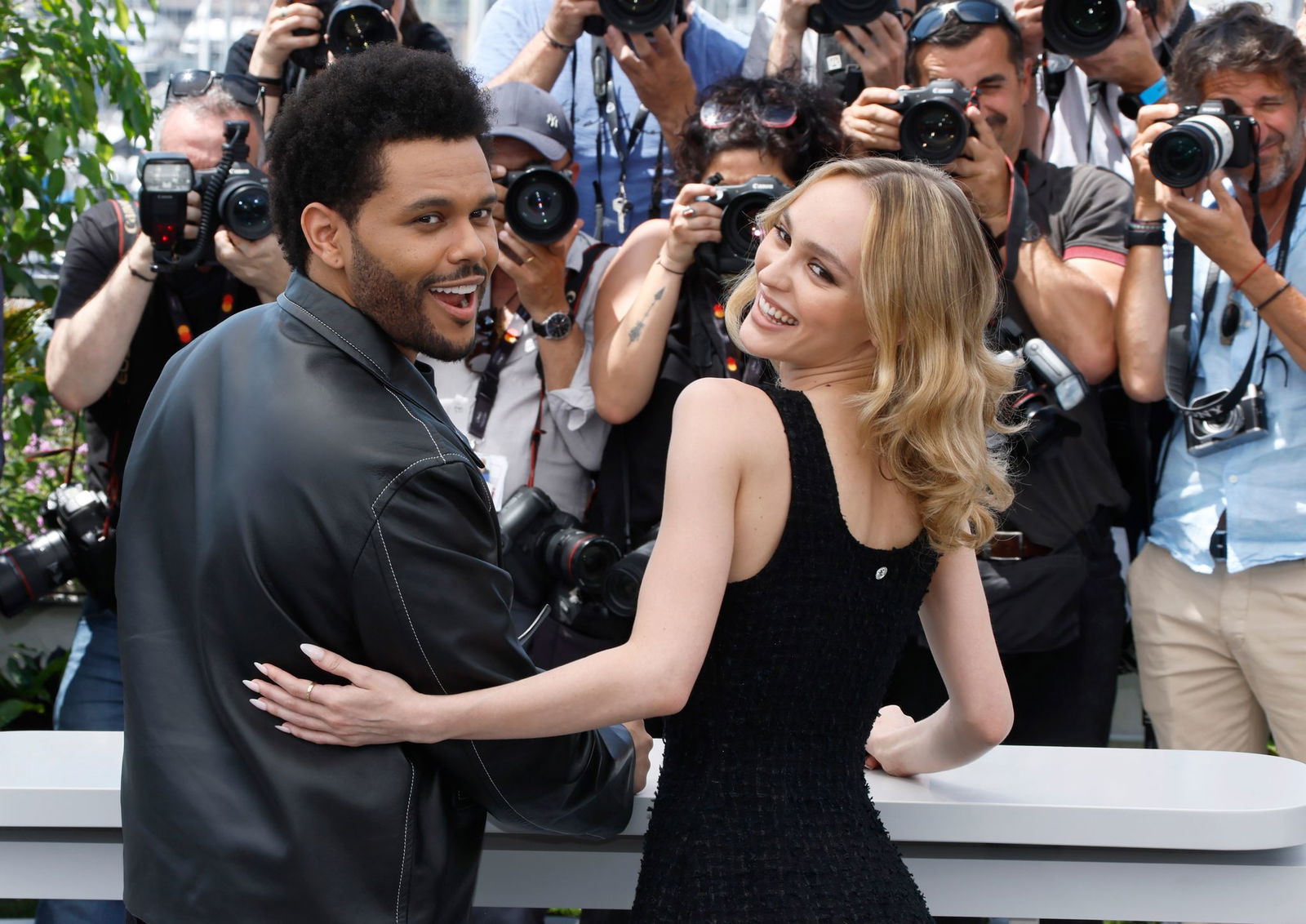 The Weeknd stand für die Dramaserie «The Idol» vor den Fernsehkameras (Archivbild) 