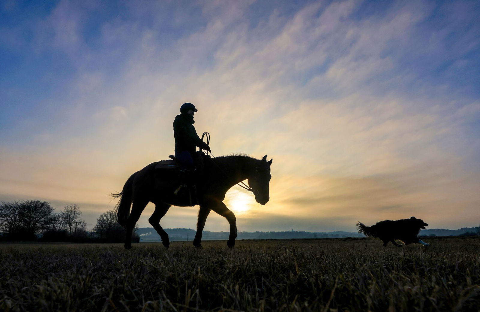 Regnen soll es kaum, meist bleibt es trocken.