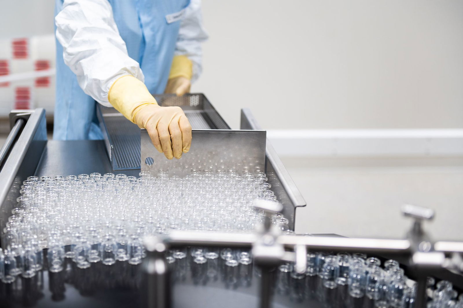 Lediglich die Teilbranche Pharma - die größte Unternehmensgruppe in der Chemiebranche im Land - konnte im vergangenen Jahr beim Umsatz zulegen. (Archivbild) 