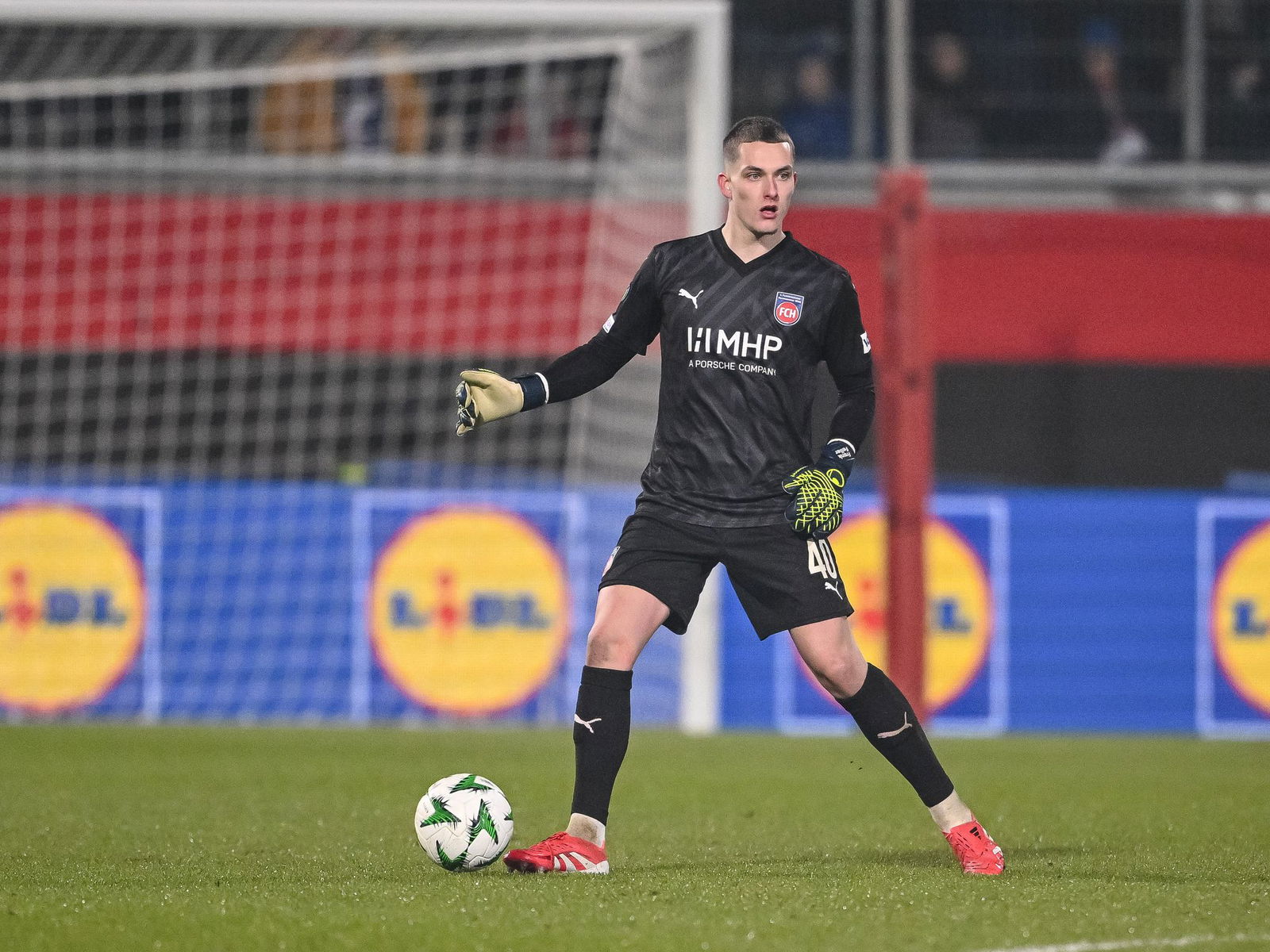 Frank Feller bekam in der Conference League eine Bewährungschance. 
