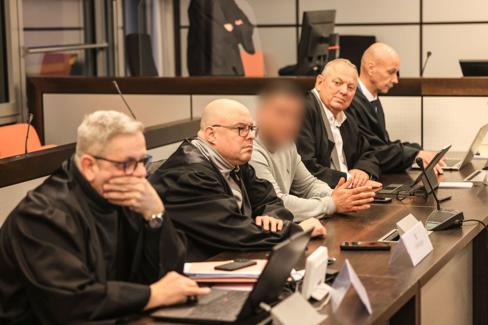 Bis zu drei Jahre Haft für gescheiterte Schumacher-Erpressung verhängt.