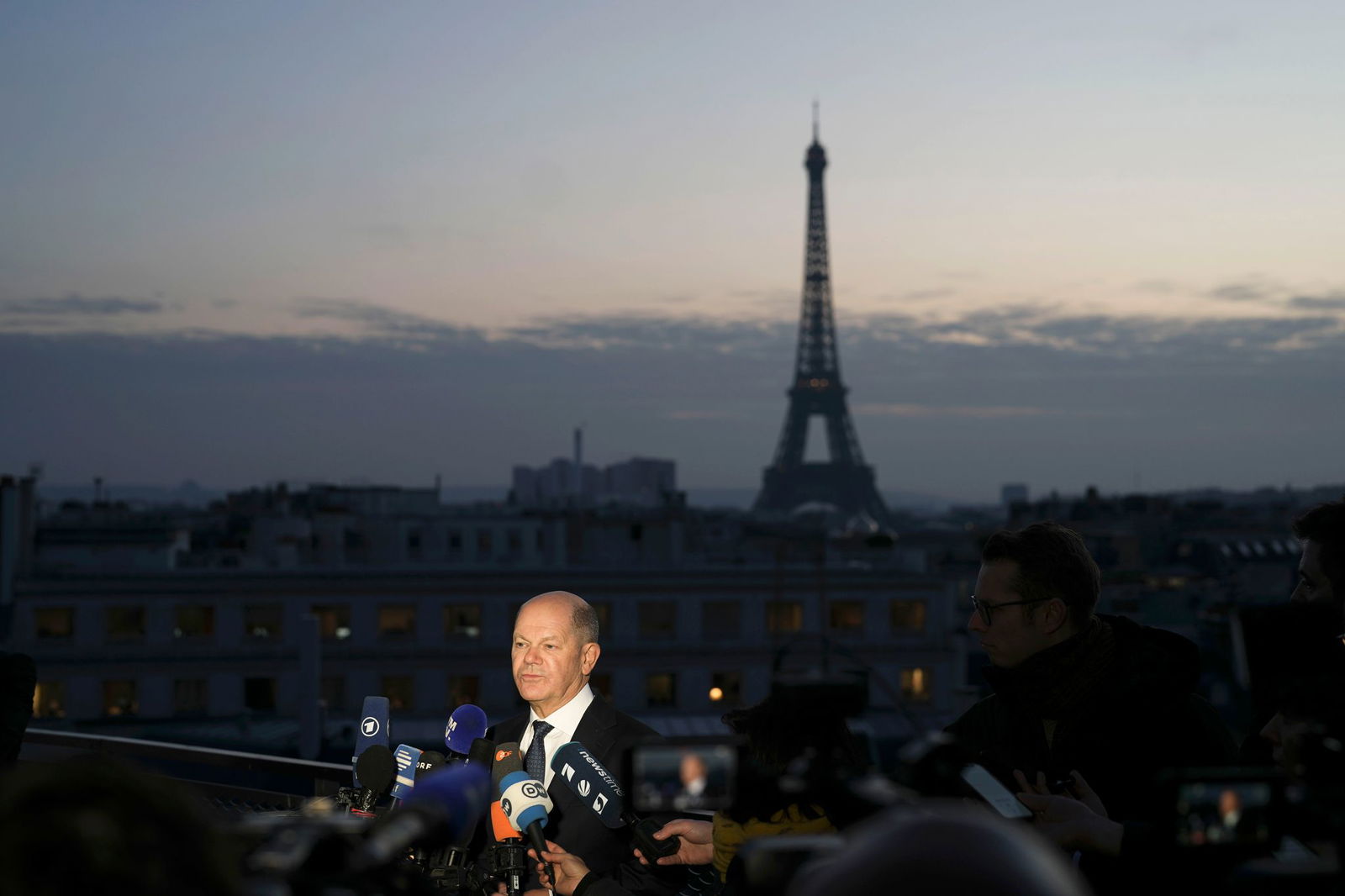 Eine «unpassende Debatte zur falschen Zeit und über das falsche Thema»: Bundeskanzler Scholz will nicht über mögliche Friedenstruppen diskutieren.