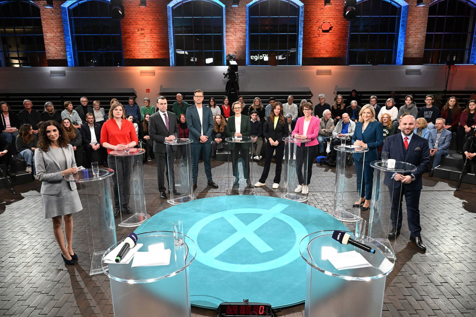 Die Politiker stellten sich im Römerkastell den Fragen des Publikums.